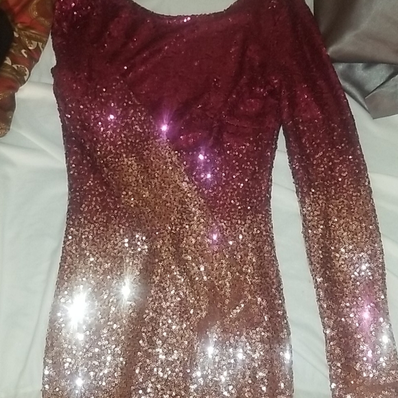 Dress - Picture 1 of 4